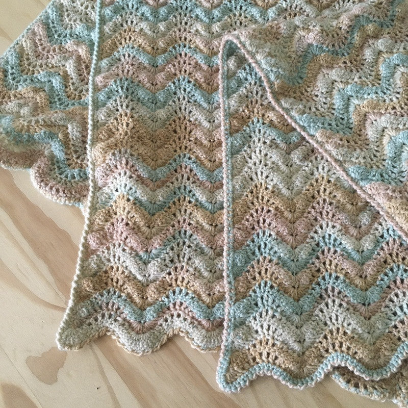 COPERTINA ALL'UNCINETTO - MERINO BABY