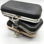 click-clack-clutch-pochette-con-anello