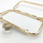 click-clack-clutch-pochette-con-anello