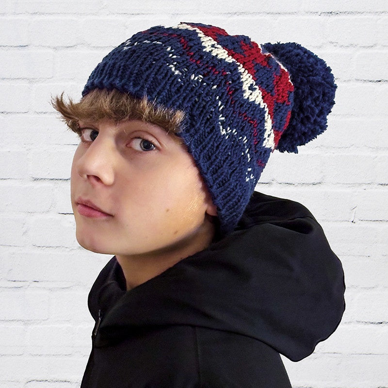 Cuffia jacquard con pompon ai ferri in Super Otto, foto 2
